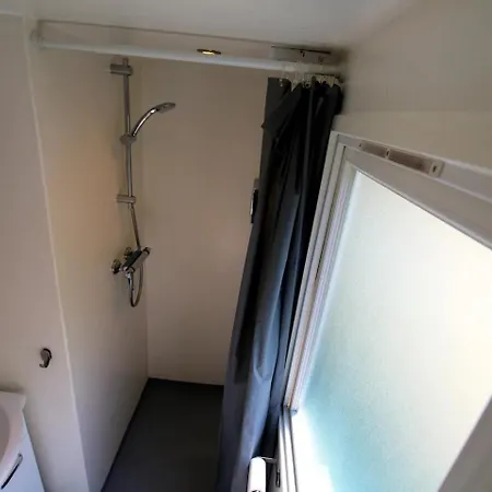 Charmante Woning Op Rustig Park Met Fietsen Holiday home *
