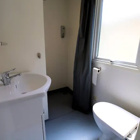 Holiday home Charmante Woning Op Rustig Park Met Fietsen *