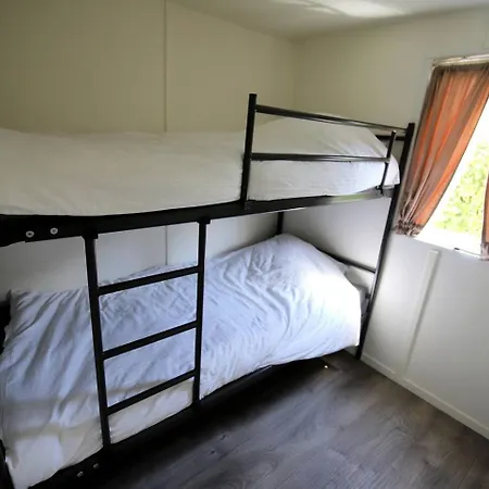 Dom wakacyjny Charmante Woning Op Rustig Park Met Fietsen Epe