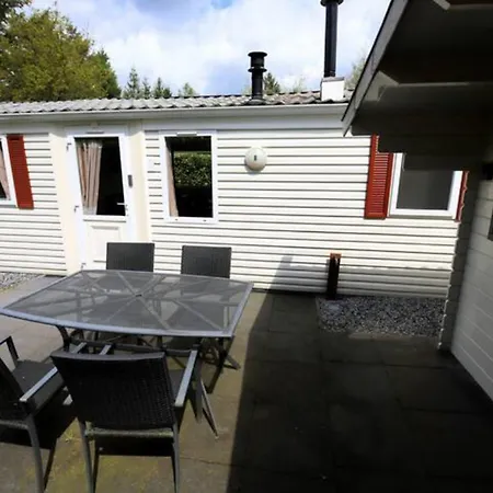 Charmante Woning Op Rustig Park Met Fietsen Nyaraló Epe